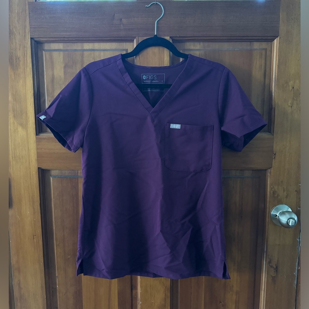 FIGS SET- small top, medium/petite jogger, limited edition “deep purple”